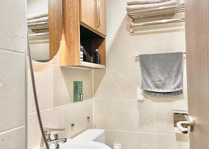Station, Airport Railroad 3 Mins Walk , Ktx, 4-8 People, Hongdae, Ddp 別墅 *