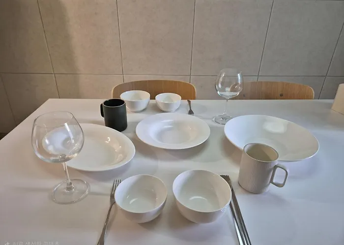 別墅 Station, Airport Railroad 3 Mins Walk , Ktx, 4-8 People, Hongdae, Ddp *